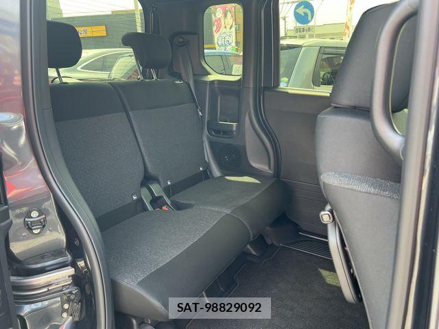 Honda N BOX CUSTOM 2024-03 7456236-12