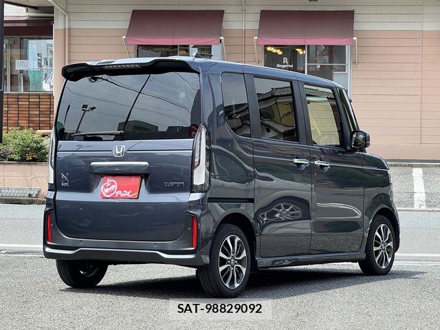 Honda N BOX CUSTOM 2024-03 7456236-2