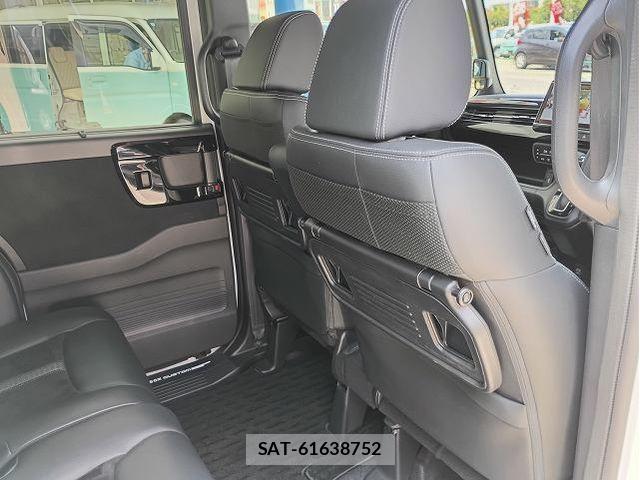 Honda N BOX CUSTOM 2021-08 7456254-11