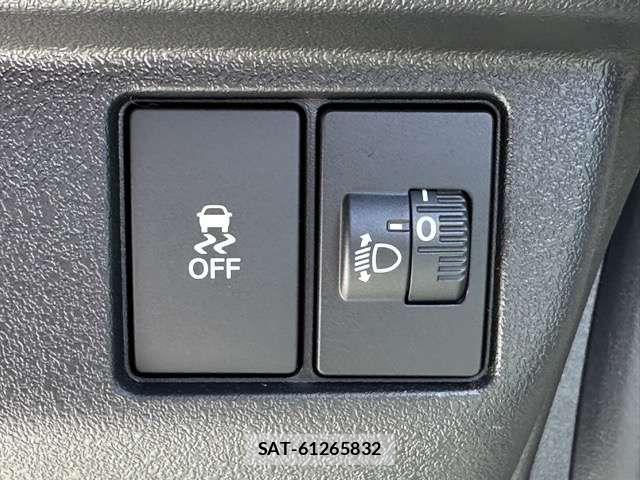 Honda N BOX CUSTOM 2026-03 7456215-16