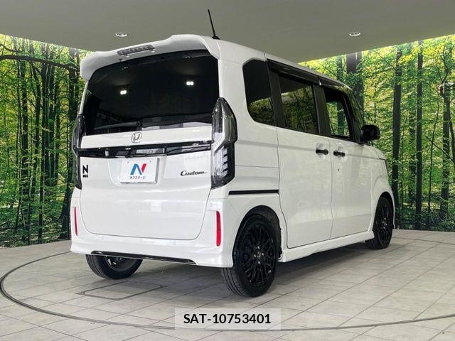 Honda N BOX CUSTOM 2022-01 7456228-16