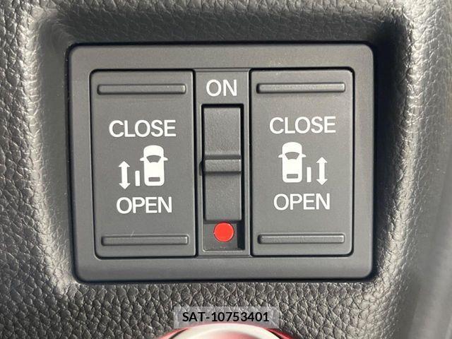 Honda N BOX CUSTOM 2022-01 7456228-4