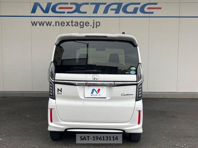 Honda N BOX CUSTOM 2018-05 7501826-15