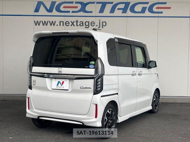 Honda N BOX CUSTOM 2018-05 7501826-16