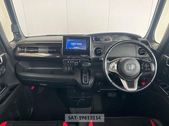 Honda N BOX CUSTOM 2018-05 7501826-1