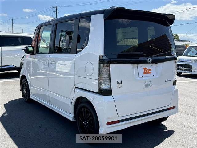 Honda N BOX CUSTOM 2017-06 7509407-14