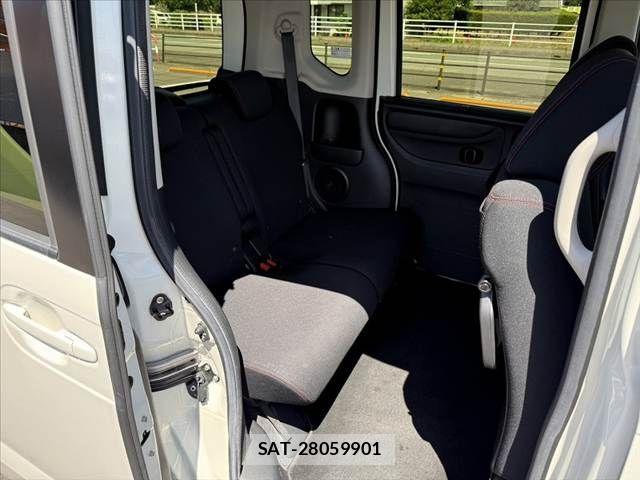 Honda N BOX CUSTOM 2017-06 7509407-16