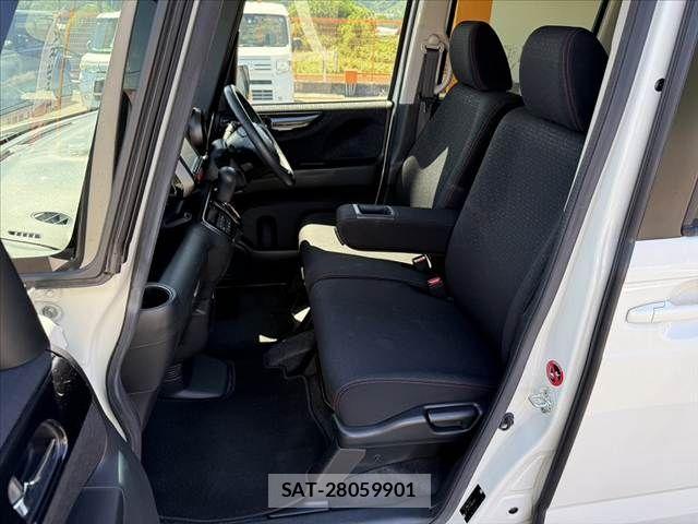 Honda N BOX CUSTOM 2017-06 7509407-18