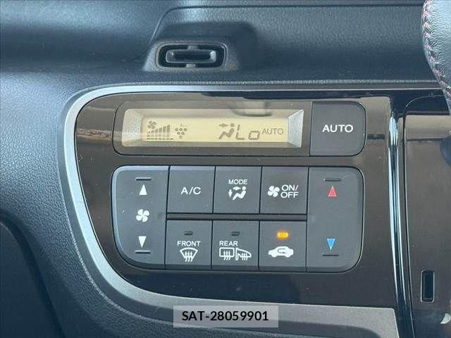 Honda N BOX CUSTOM 2017-06 7509407-23