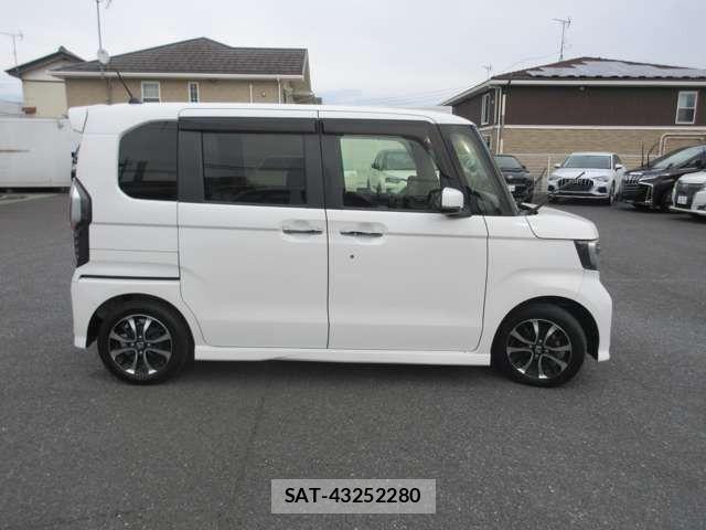 Honda N BOX CUSTOM 2018-12 7501865-19