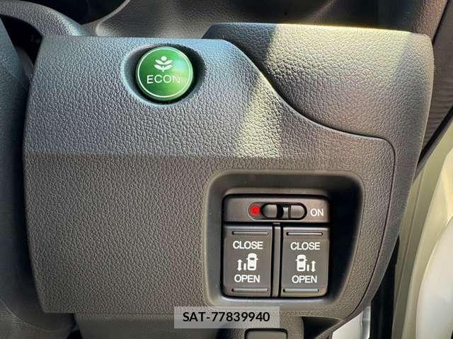 Honda N BOX CUSTOM 2017-04 7501862-13