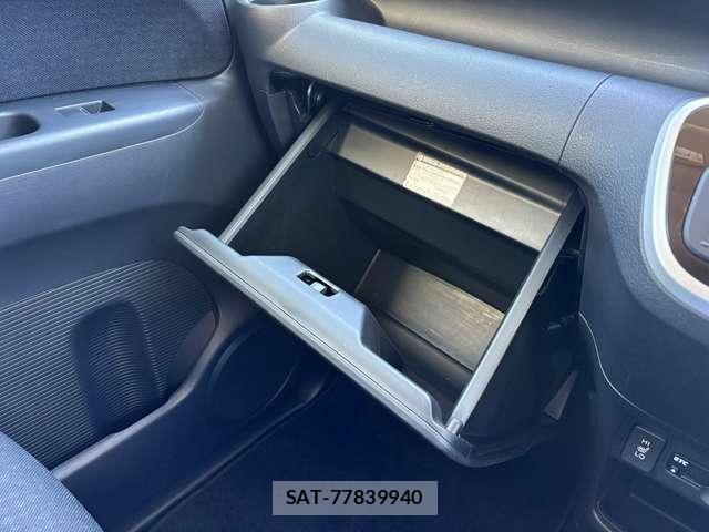 Honda N BOX CUSTOM 2017-04 7501862-23