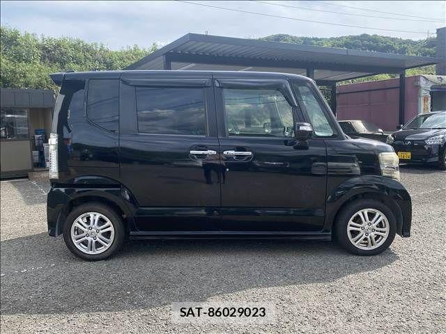 Honda N BOX CUSTOM 2013-02 7501874-4
