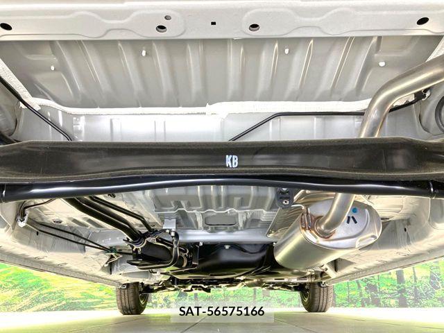 Honda N BOX CUSTOM 2026-05 7501812-18