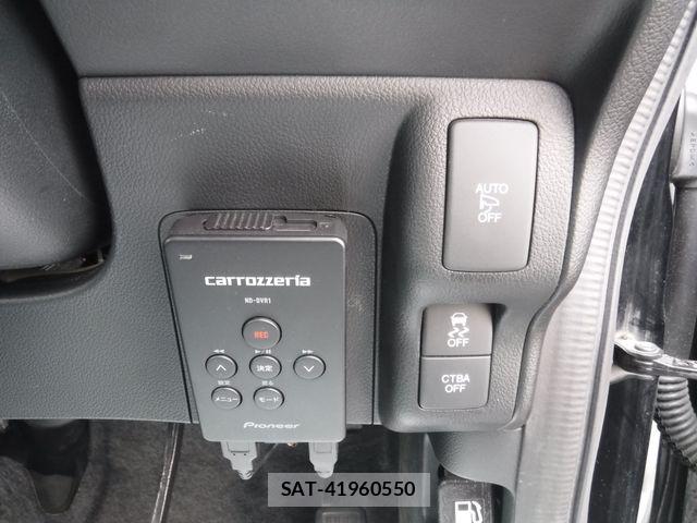 Honda N BOX CUSTOM 2017-07 7509405-16