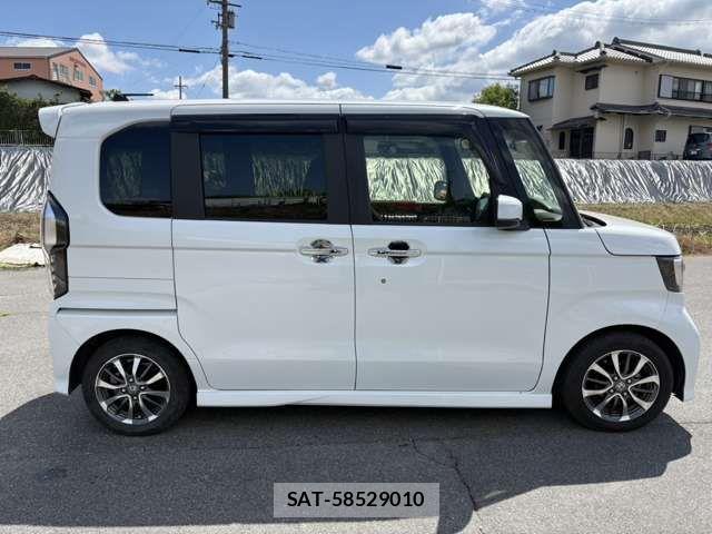 Honda N BOX CUSTOM 2021-01 7509402-3