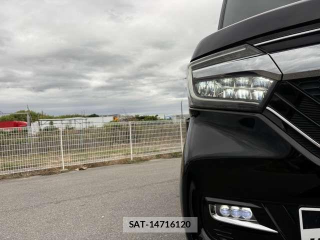 Honda N BOX CUSTOM 2017-09 7509422-9