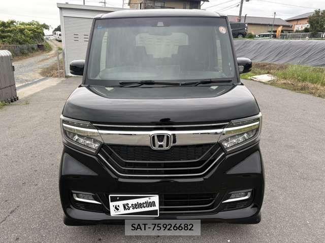 Honda N BOX CUSTOM 2019-05 7509414-1