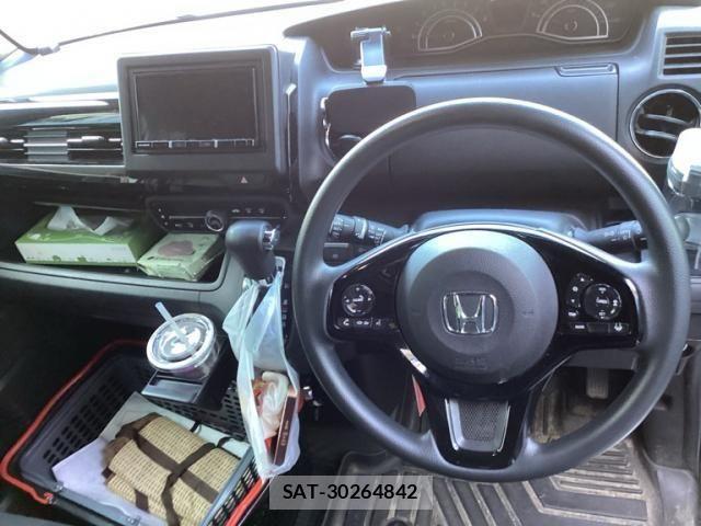 Honda N BOX CUSTOM 2023-09 7501847-14