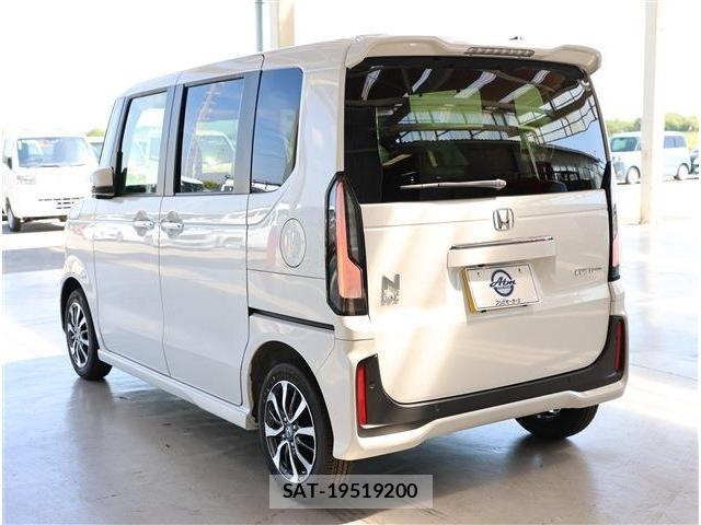 Honda N BOX CUSTOM 2026-05 7501815-22