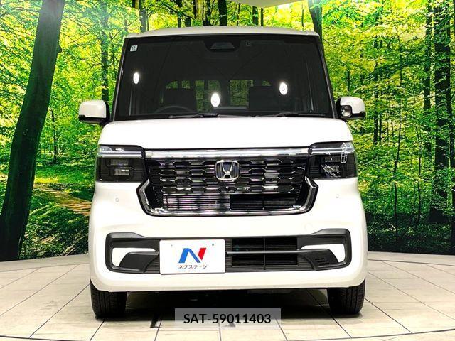 Honda N BOX CUSTOM 2024-01 7562532-13