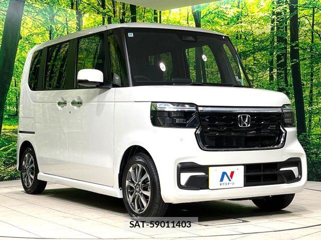 Honda N BOX CUSTOM 2024-01 7562532-15