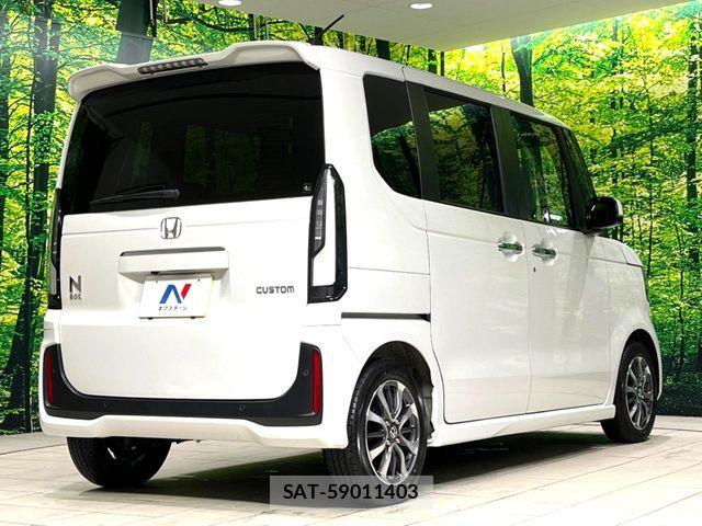 Honda N BOX CUSTOM 2024-01 7562532-16