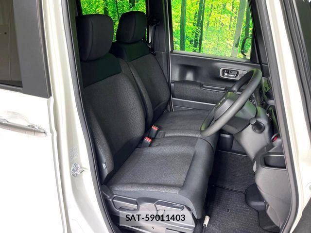 Honda N BOX CUSTOM 2024-01 7562532-7