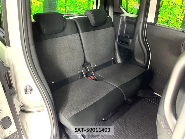 Honda N BOX CUSTOM 2024-01 7562532-8
