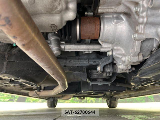 Honda N BOX CUSTOM 2021-01 7562548-18