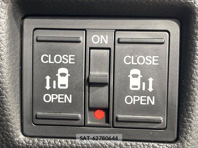 Honda N BOX CUSTOM 2021-01 7562548-2