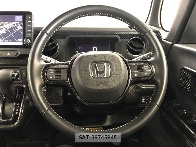 Honda N BOX CUSTOM 2024-04 7562529-16