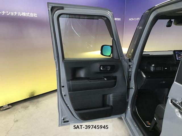 Honda N BOX CUSTOM 2024-04 7562529-21