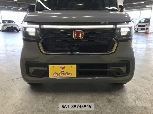 Honda N BOX CUSTOM 2024-04 7562529-23