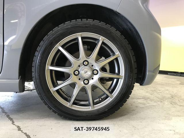Honda N BOX CUSTOM 2024-04 7562529-26