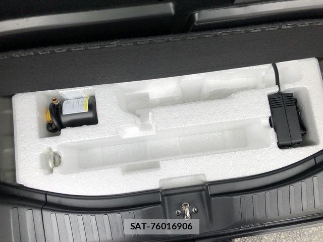 Honda N BOX CUSTOM 2023-10 7562537-13