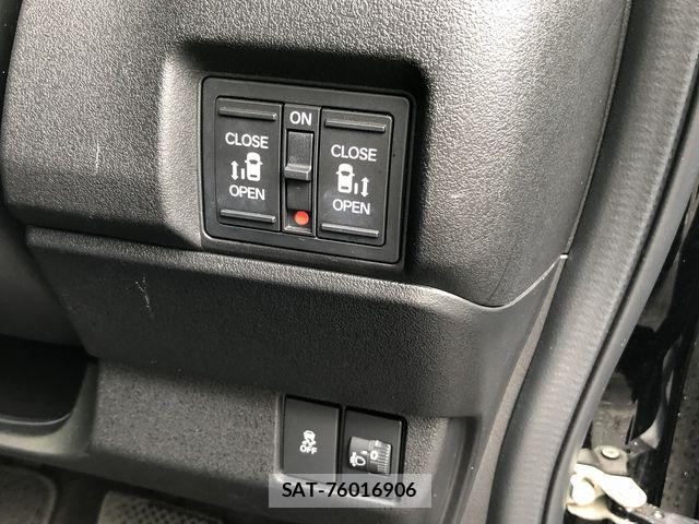 Honda N BOX CUSTOM 2023-10 7562537-16