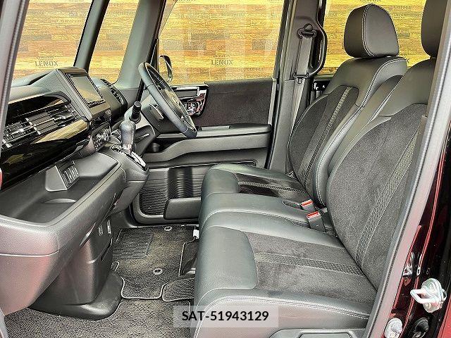 Honda N BOX CUSTOM 2023-01 7562531-18