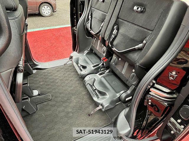 Honda N BOX CUSTOM 2023-01 7562531-21