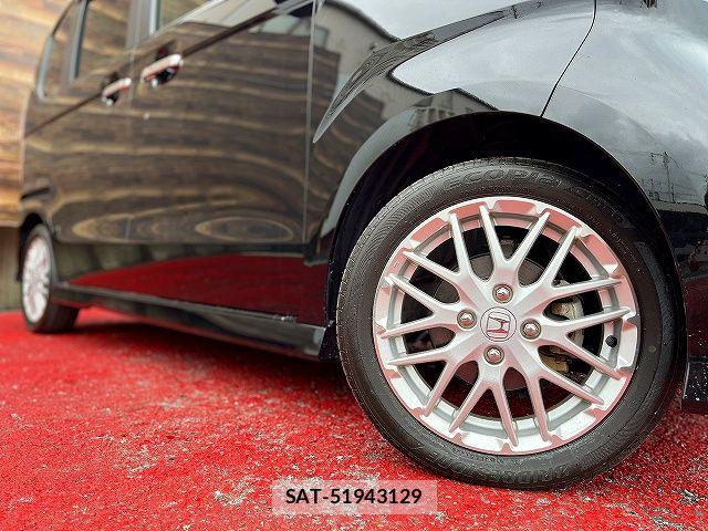 Honda N BOX CUSTOM 2023-01 7562531-26