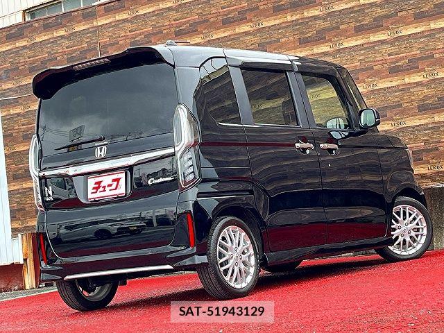 Honda N BOX CUSTOM 2023-01 7562531-2