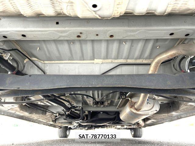 Honda N BOX CUSTOM 2019-03 7562551-18