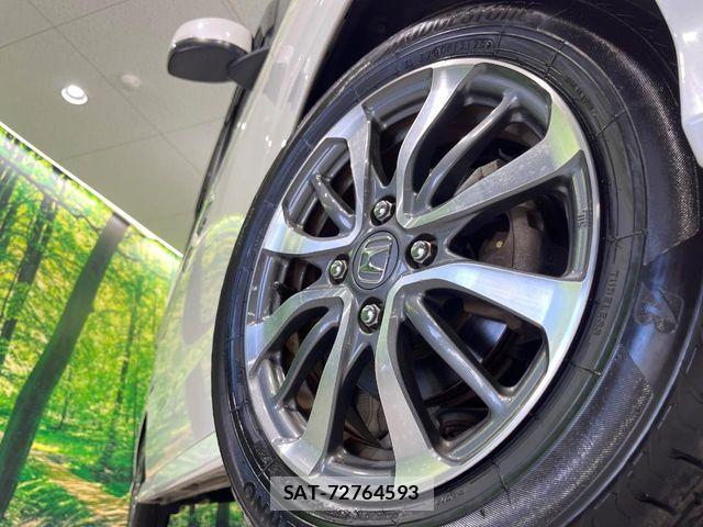Honda N BOX CUSTOM 2022-06 7562538-12