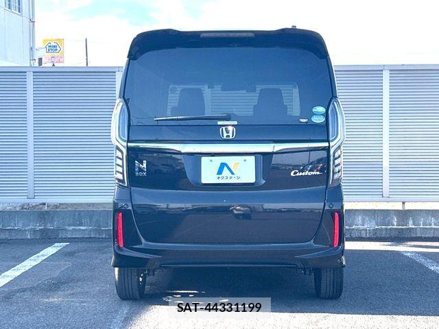 Honda N BOX CUSTOM 2020-04 7562539-13