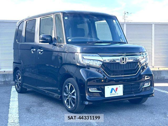 Honda N BOX CUSTOM 2020-04 7562539-14