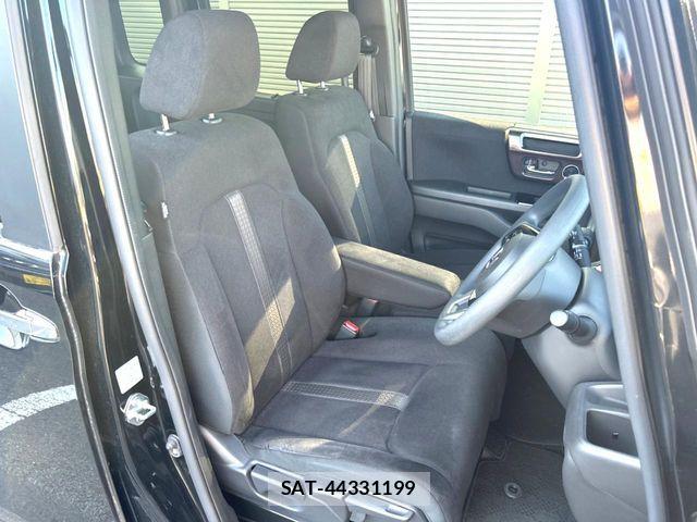 Honda N BOX CUSTOM 2020-04 7562539-7