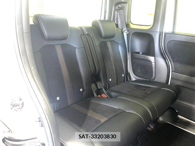 Honda N BOX CUSTOM 2019-06 7562544-9