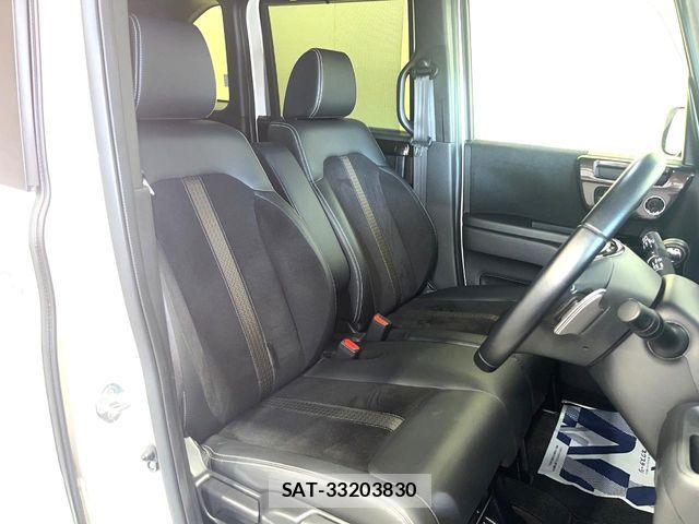 Honda N BOX CUSTOM 2019-06 7562544-8