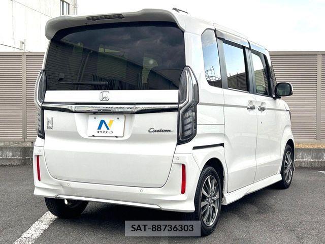 Honda N BOX CUSTOM 2021-11 7562540-16