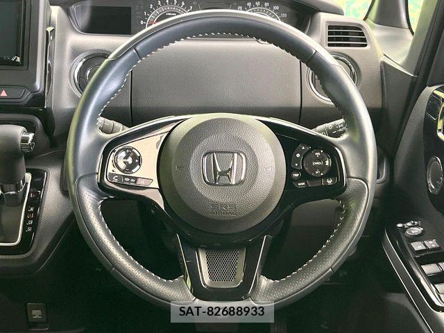 Honda N BOX CUSTOM 2023-12 7562535-10